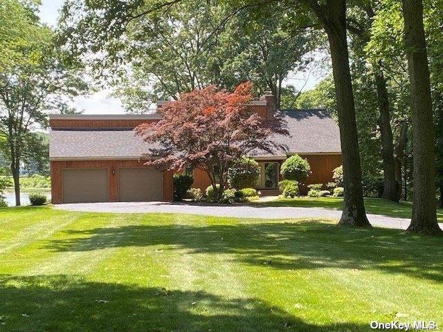 1 Pine Point Lloyd Harbor Lloyd Harbor, NY 11743