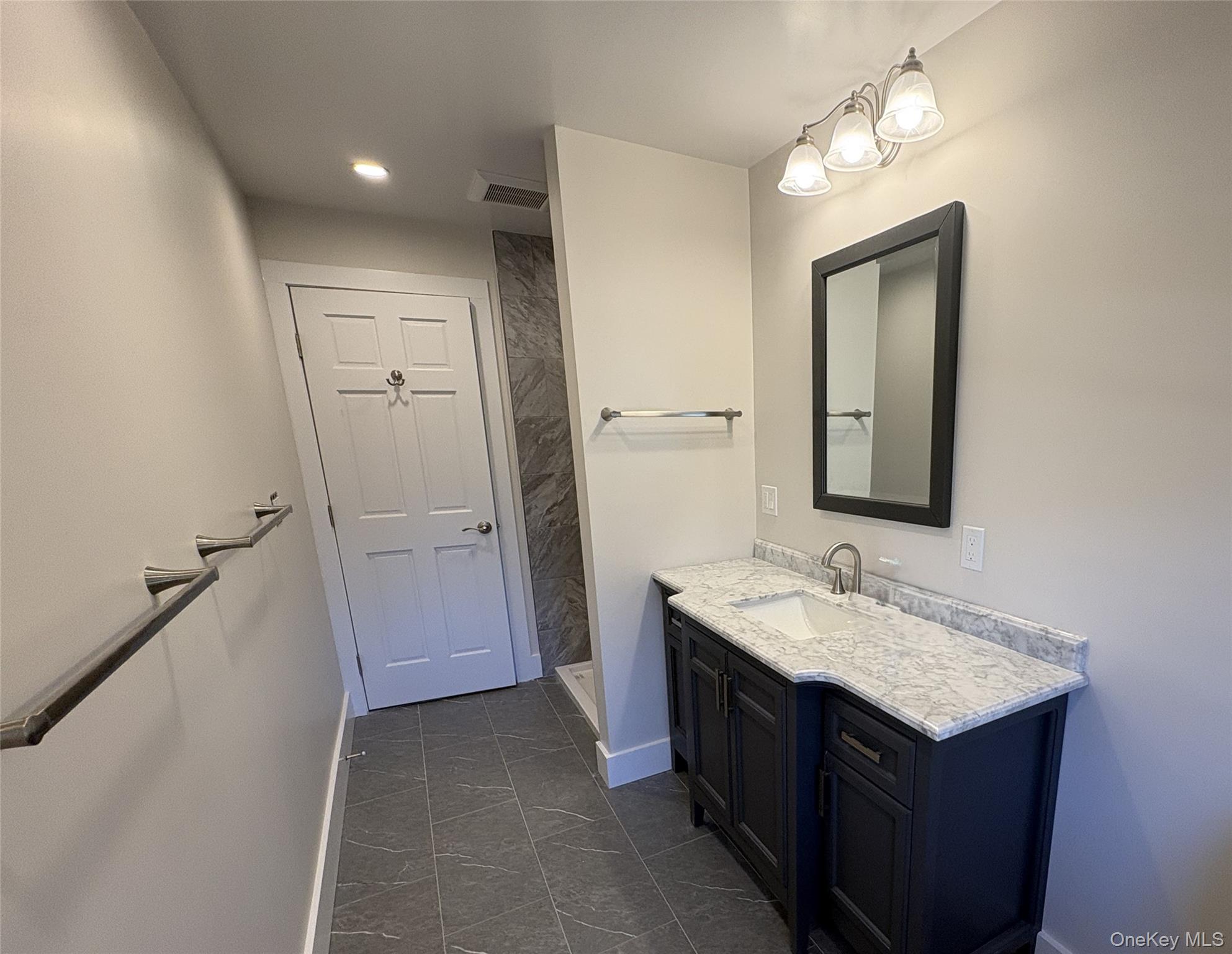 49925 Main Road Southold Southold, NY 11971