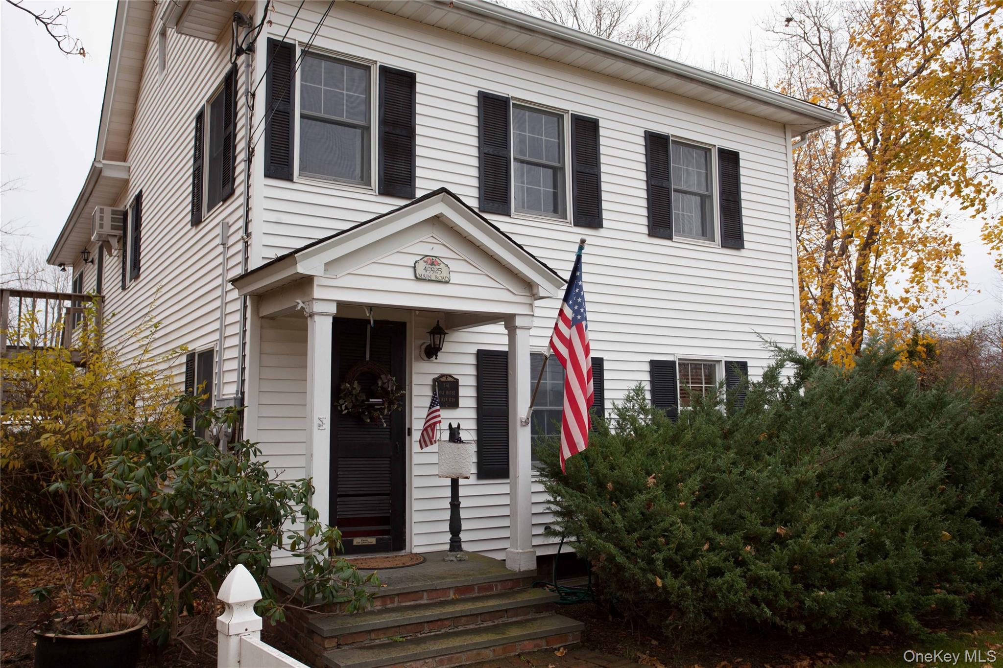 49925 Main Road Southold Southold, NY 11971