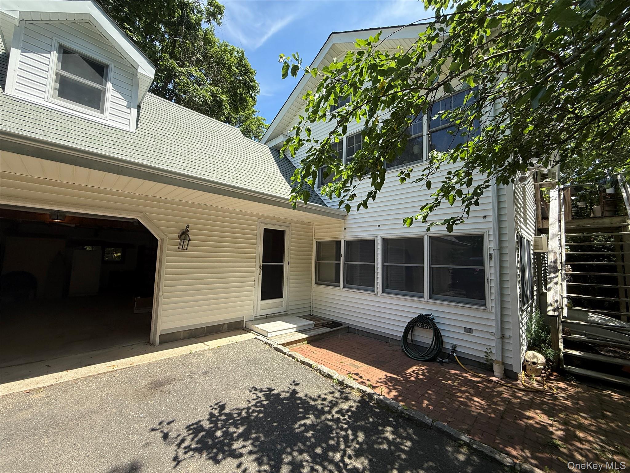 49925 Main Road Southold Southold, NY 11971