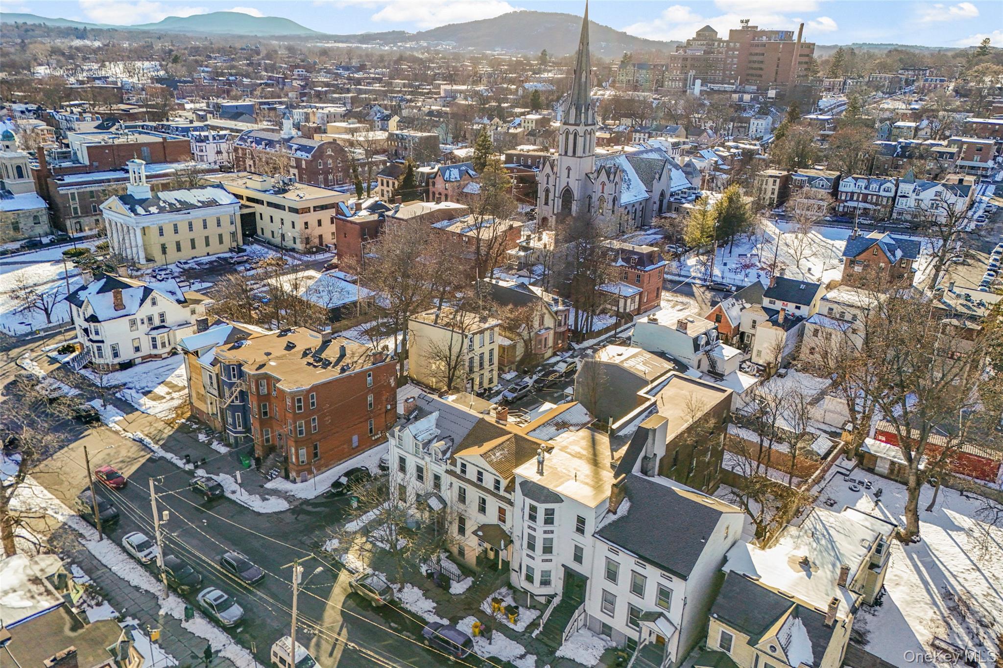 159 Grand Out of NYC Newburgh, NY 12550