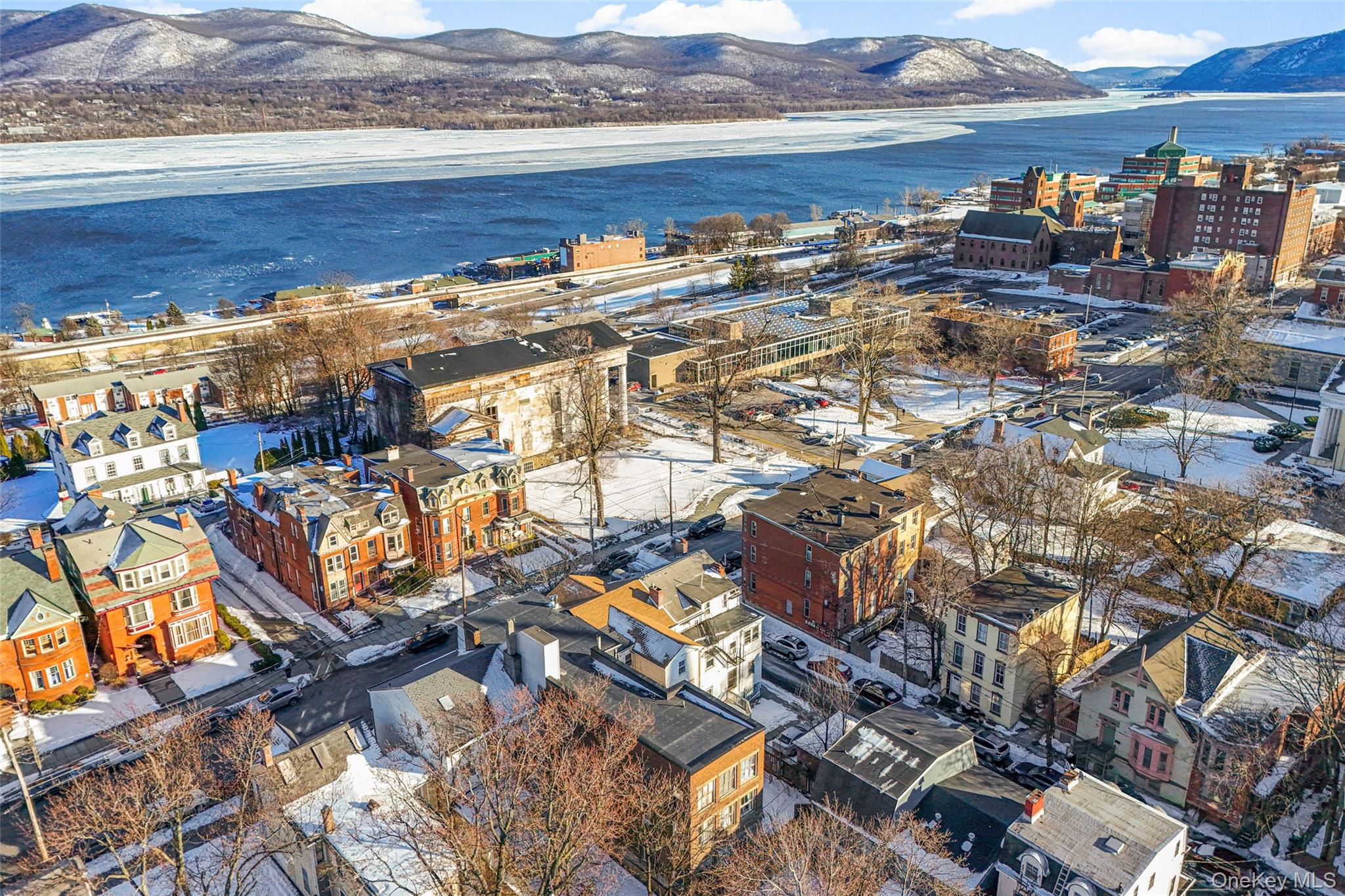 159 Grand Out of NYC Newburgh, NY 12550