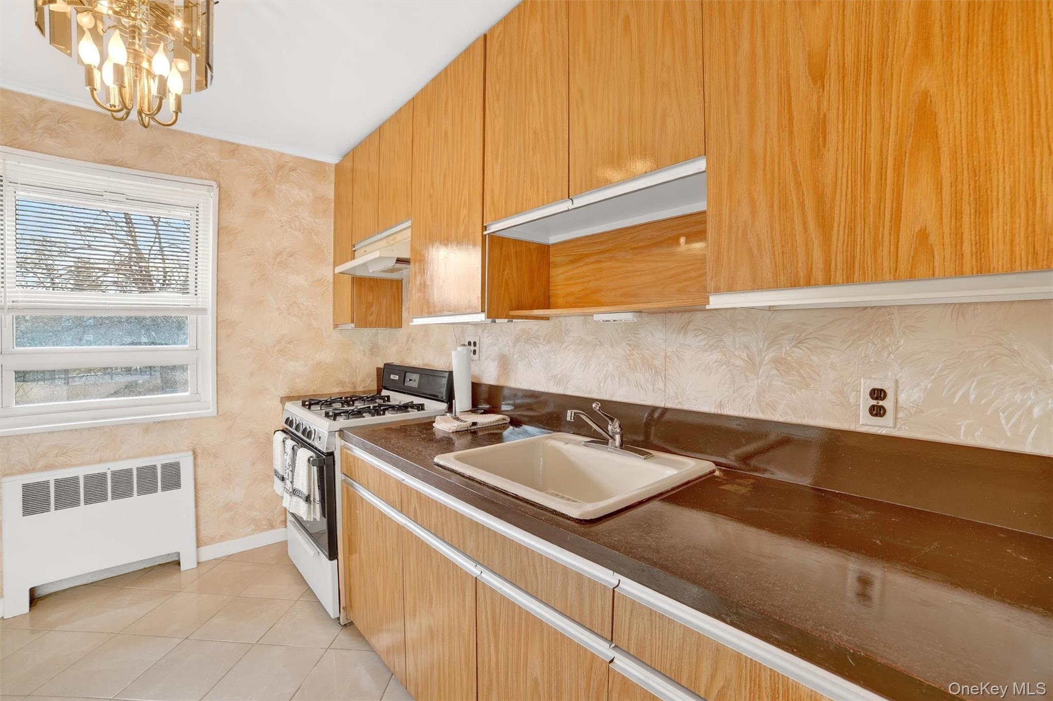 10 Dehaven Drive 2-D Yonkers Yonkers, NY 10703