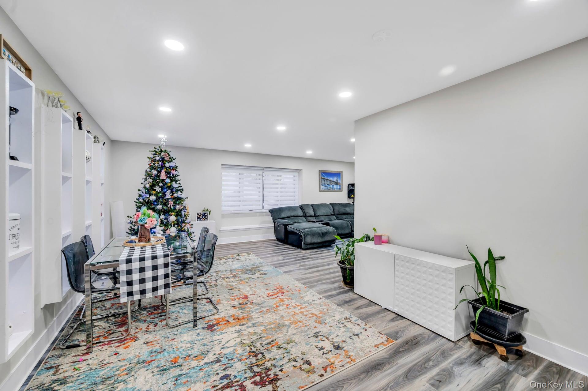 15 Drake Avenue Bellport Bellport, NY 11713