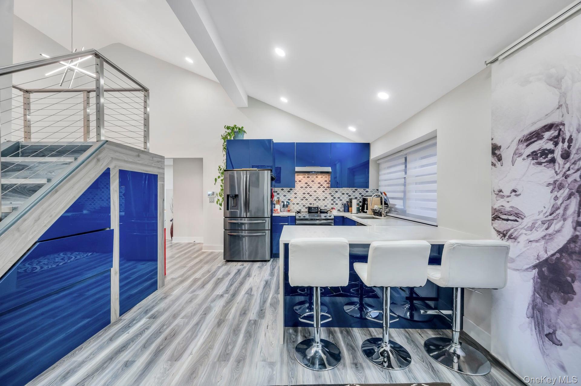 15 Drake Avenue Bellport Bellport, NY 11713