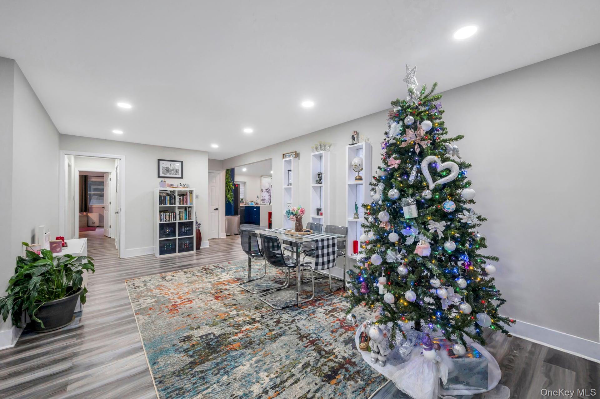 15 Drake Avenue Bellport Bellport, NY 11713