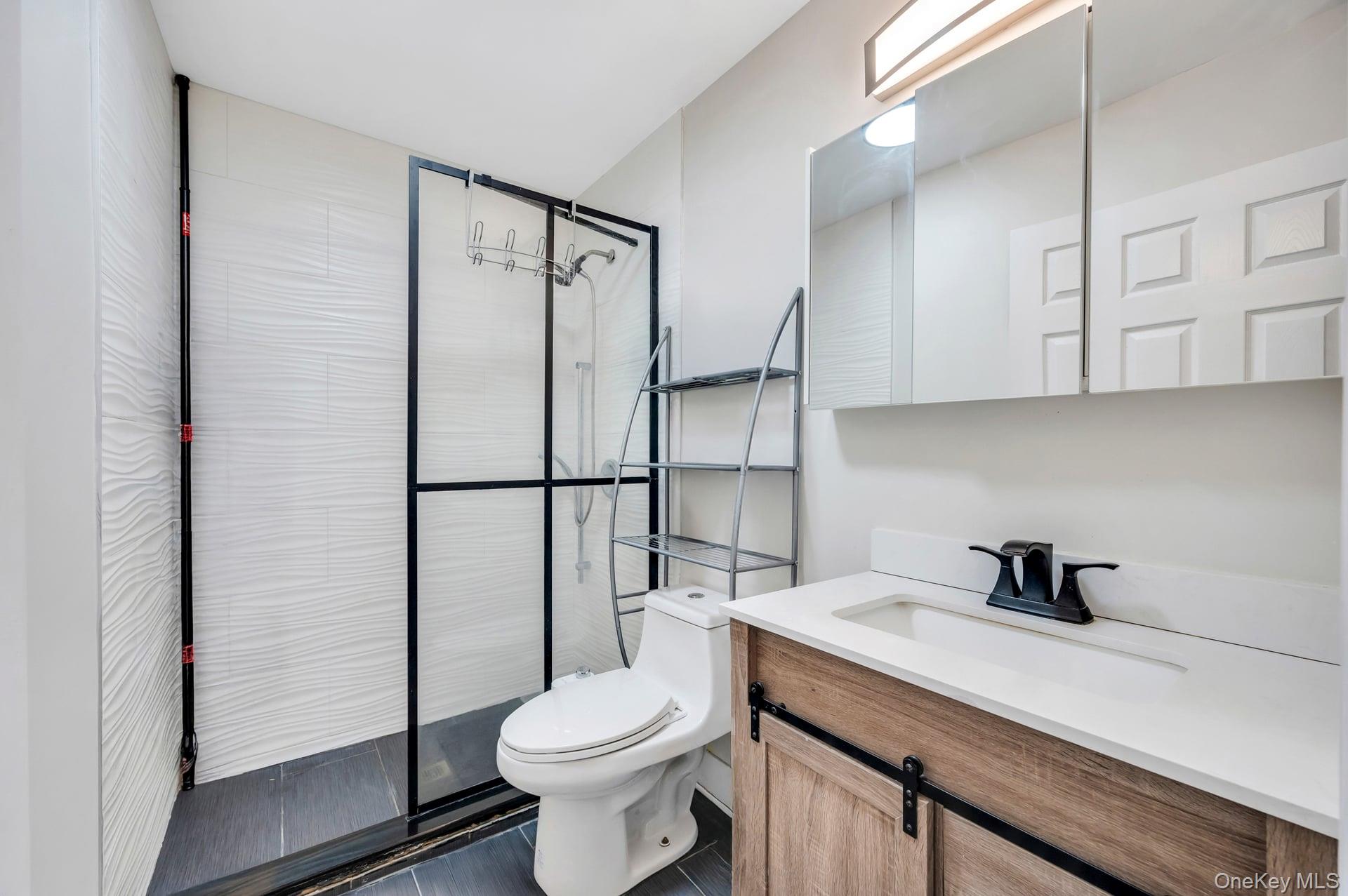 15 Drake Avenue Bellport Bellport, NY 11713