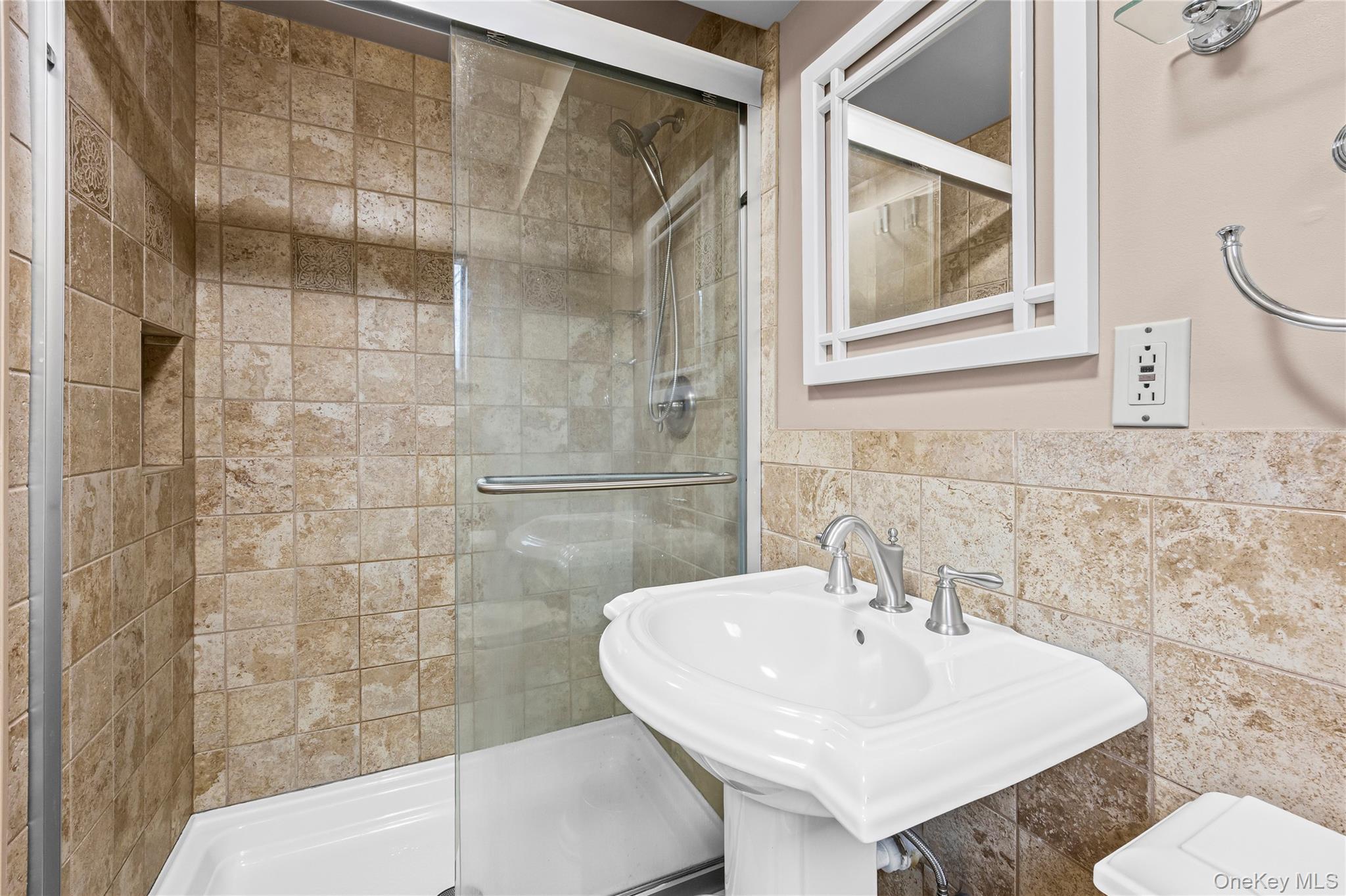 2476 Florin Court Bellmore Bellmore, NY 11710