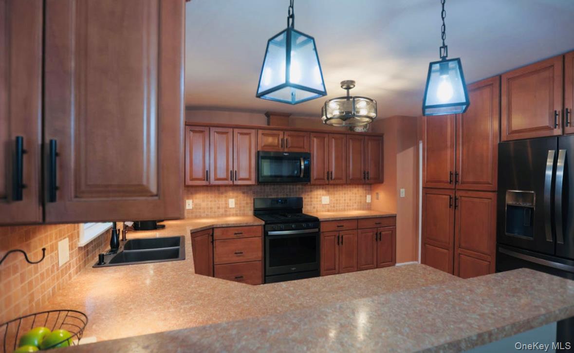 407 Tree Road South Setauket, NY 11720