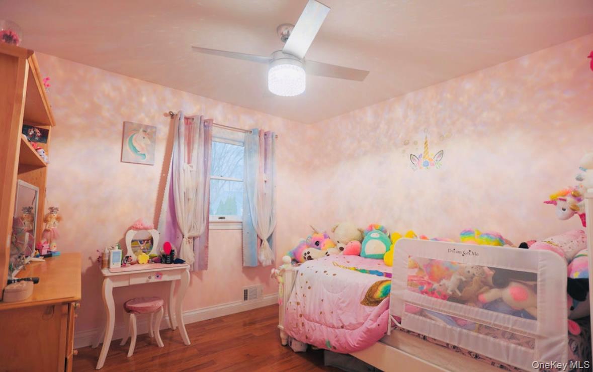 407 Tree Road South Setauket, NY 11720