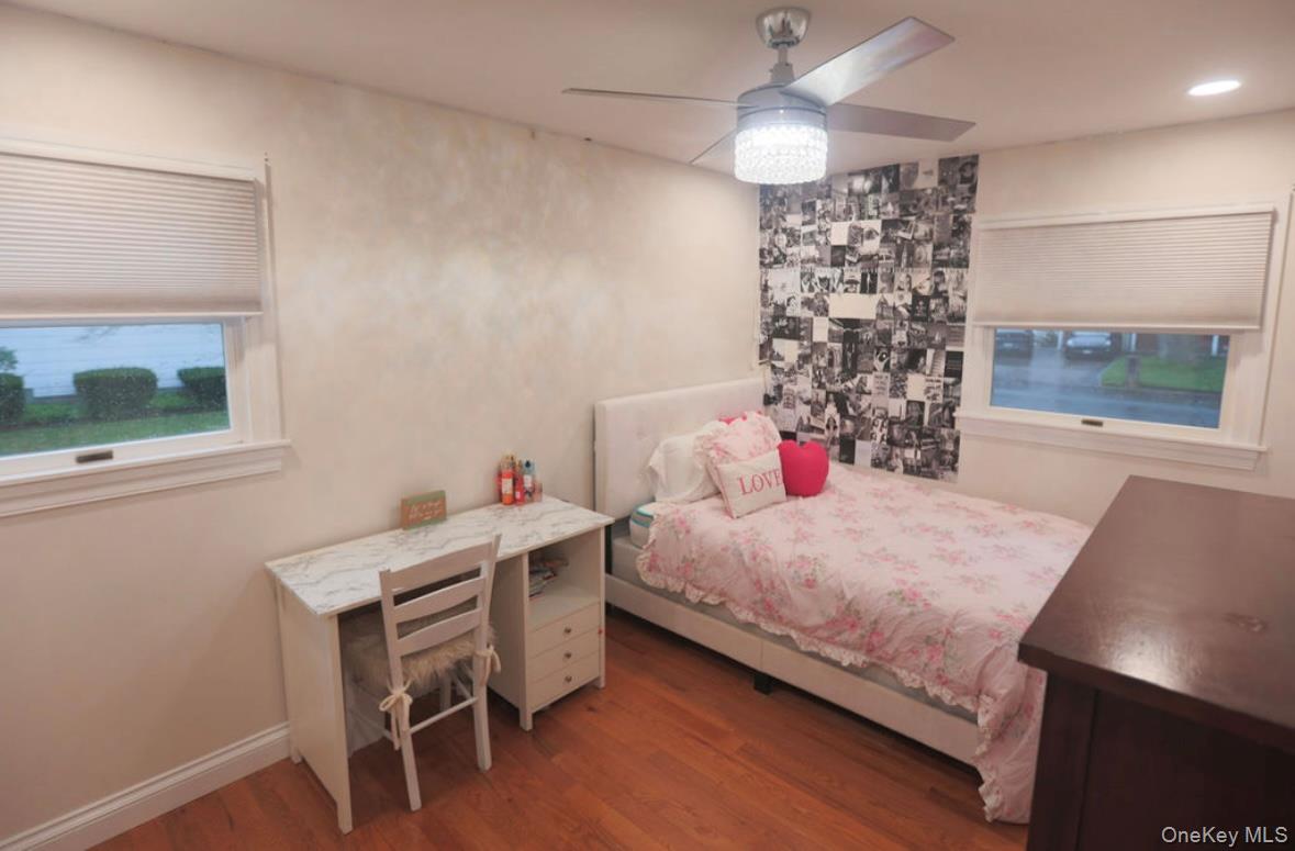 407 Tree Road South Setauket, NY 11720