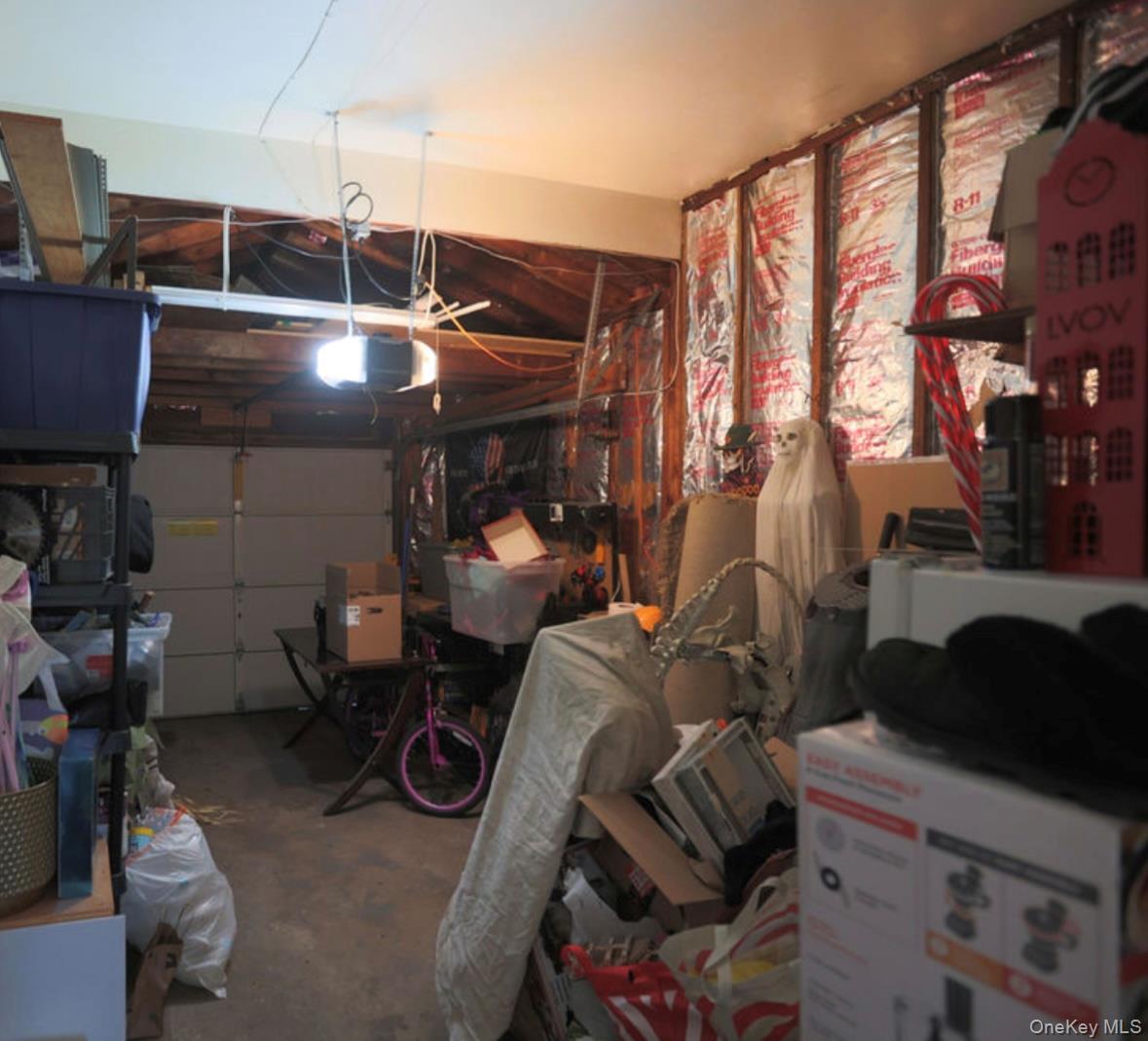 407 Tree Road South Setauket, NY 11720