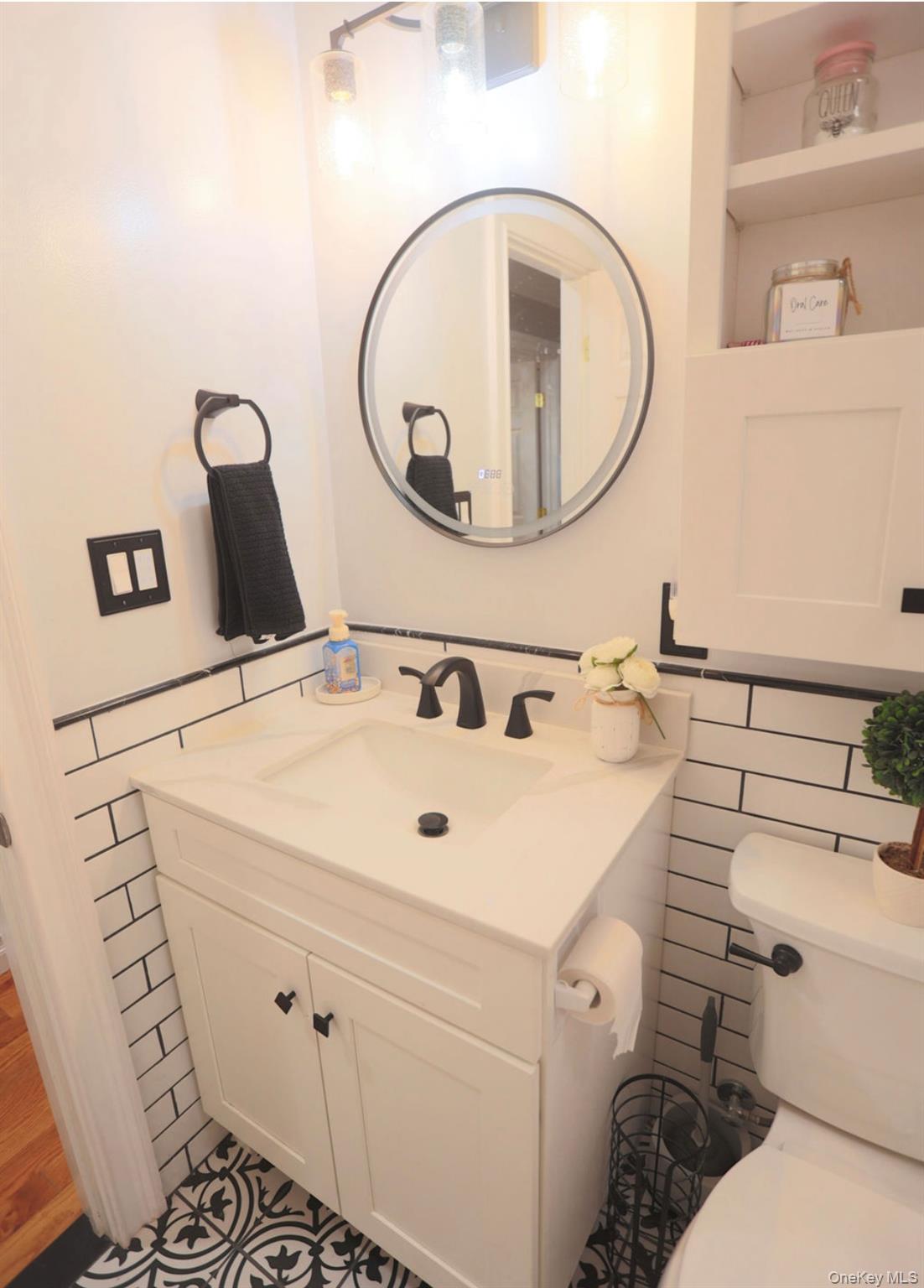 407 Tree Road South Setauket, NY 11720