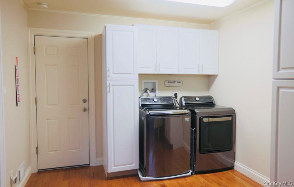 407 Tree Road South Setauket, NY 11720