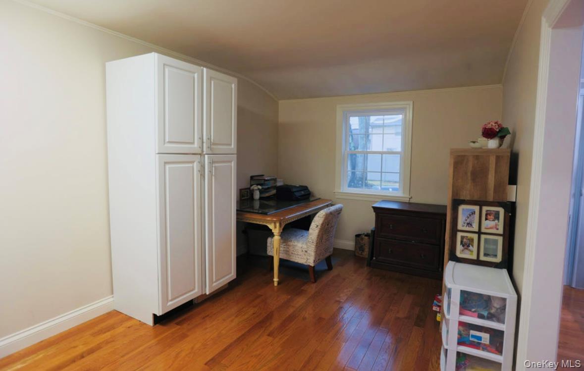 407 Tree Road South Setauket, NY 11720