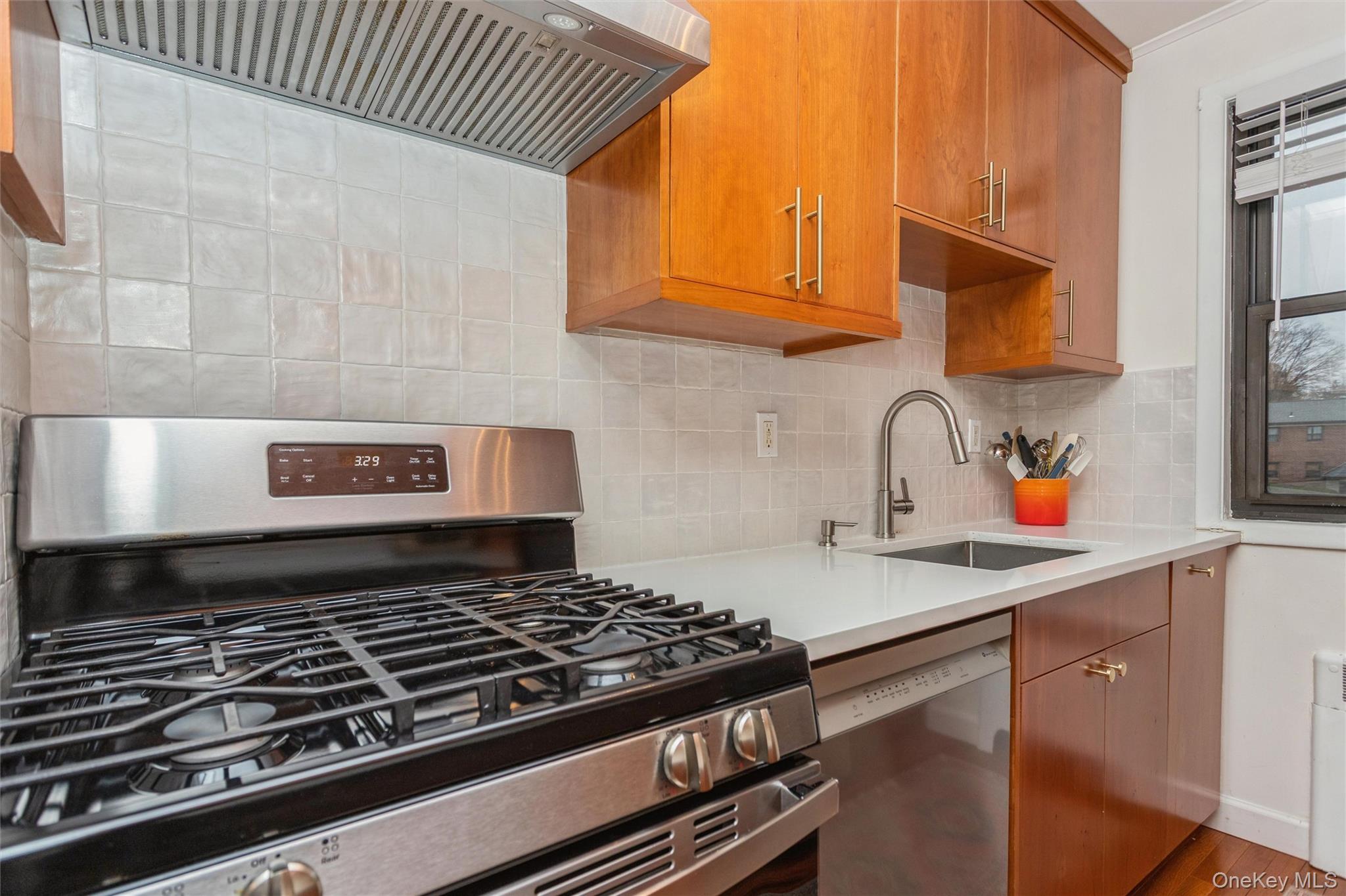 154 Martling Avenue 5-J6 Tarrytown Tarrytown, NY 10591