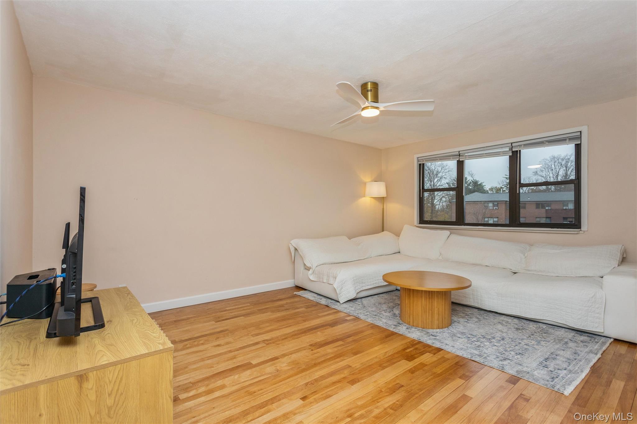 154 Martling Avenue 5-J6 Tarrytown Tarrytown, NY 10591