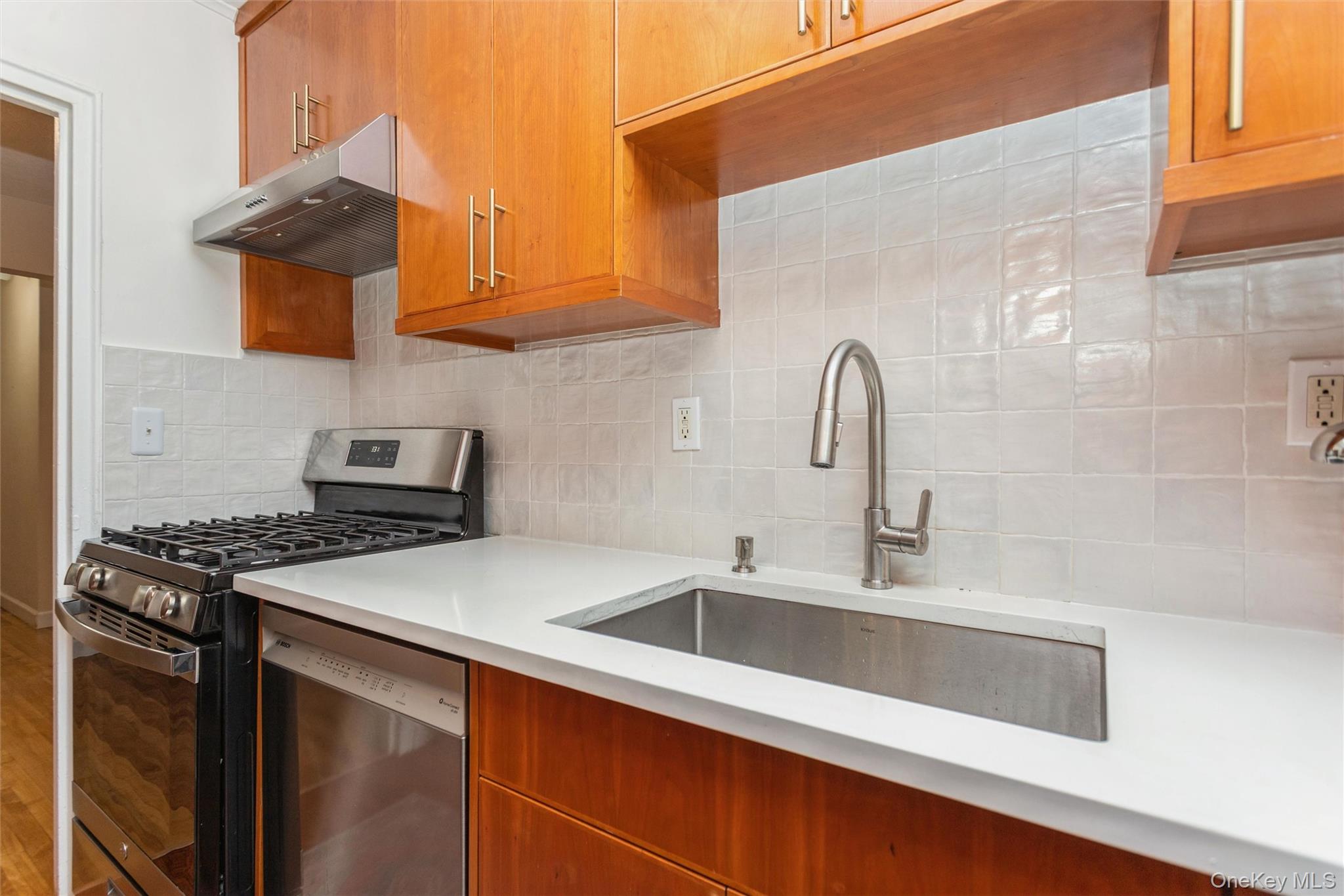 154 Martling Avenue 5-J6 Tarrytown Tarrytown, NY 10591