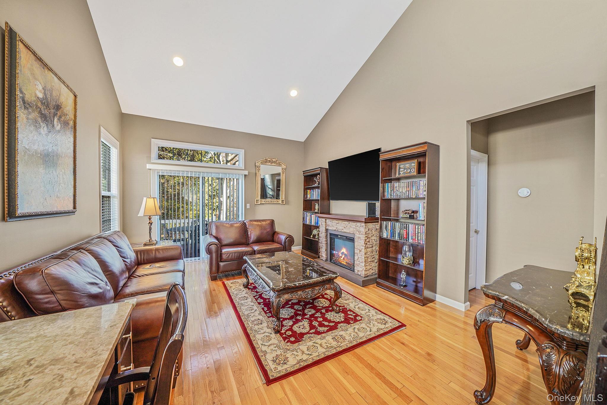 96 Manitou Trail 96 Kings Park Kings Park, NY 11754