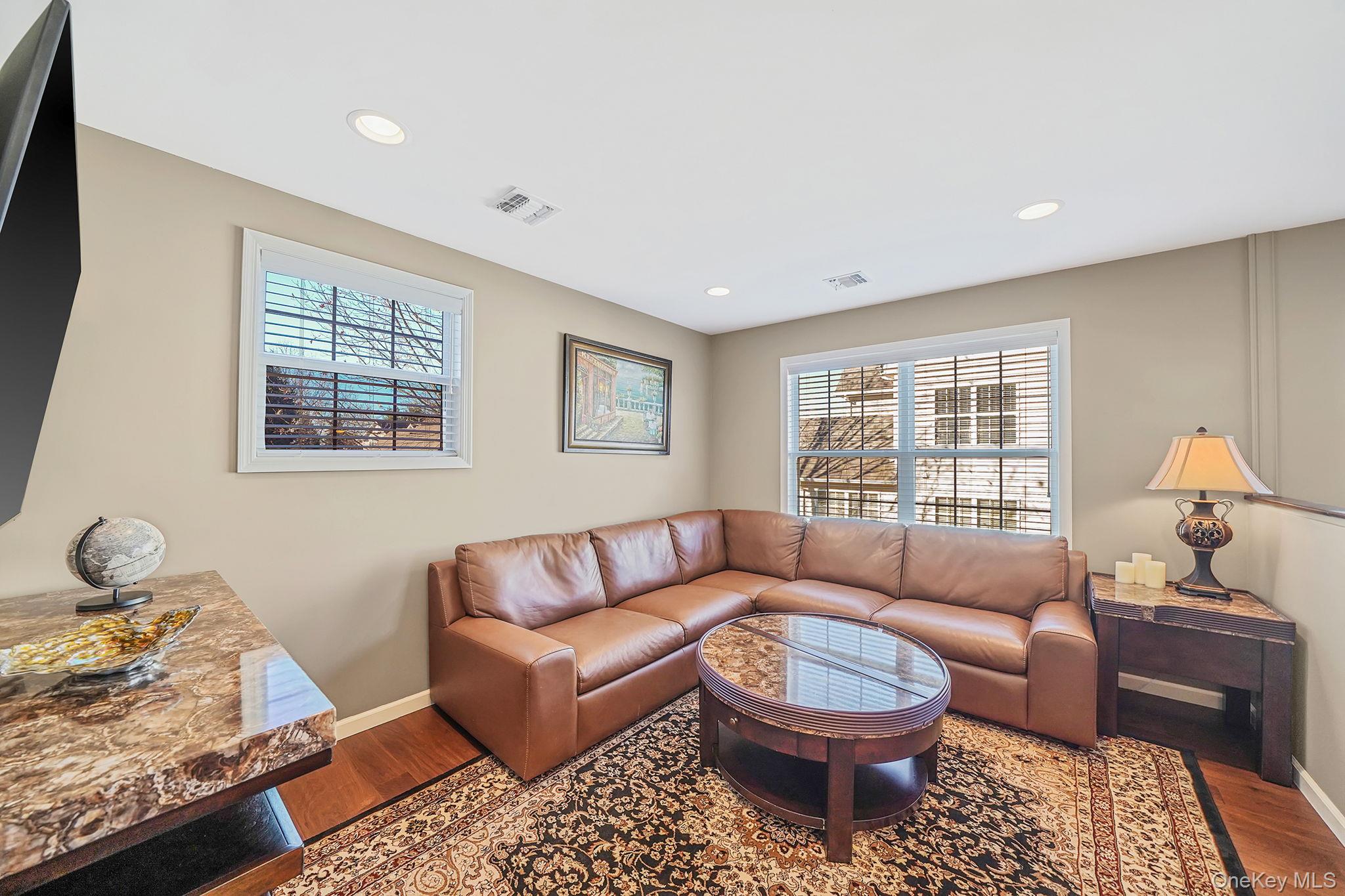 96 Manitou Trail 96 Kings Park Kings Park, NY 11754