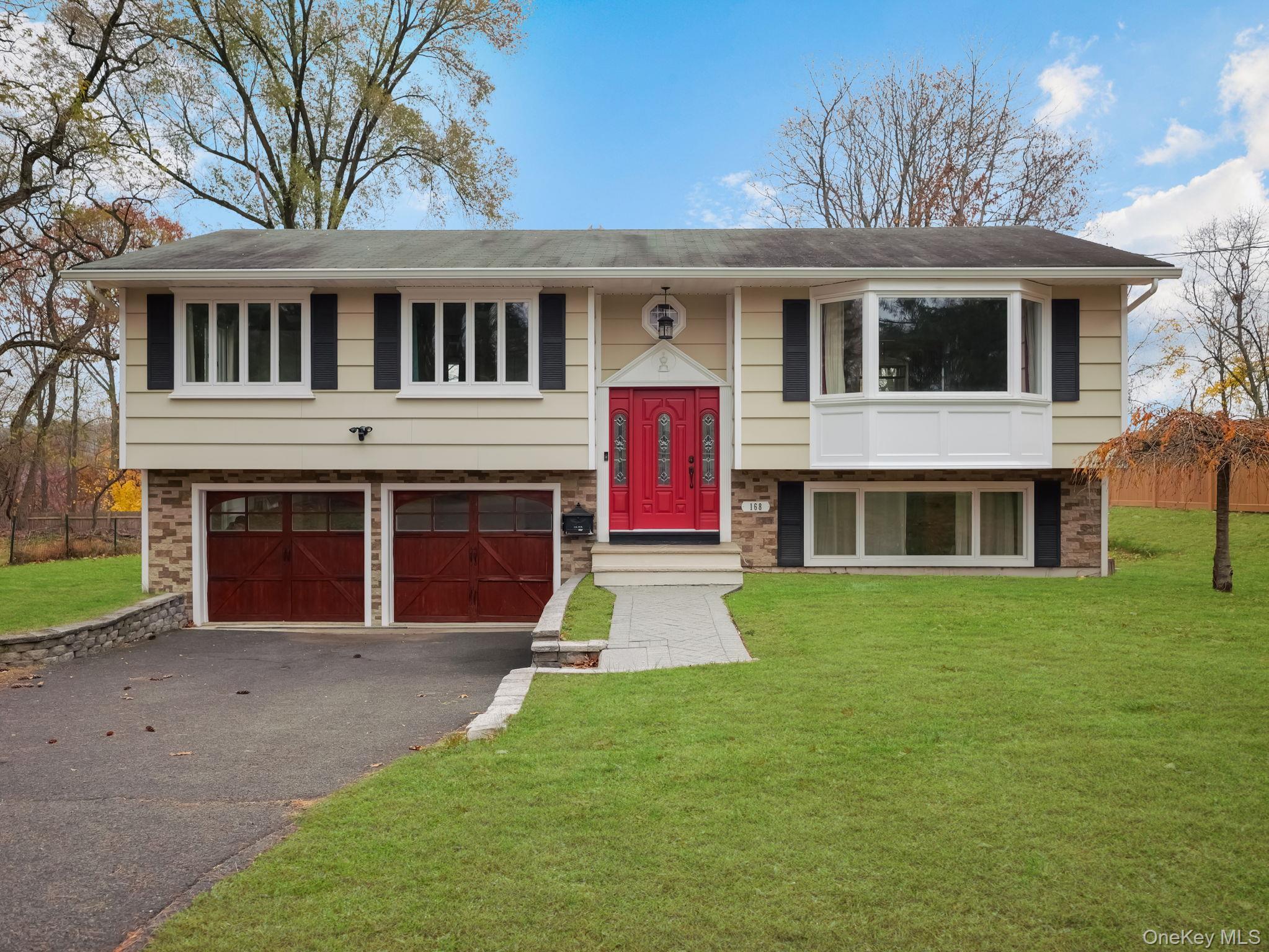 168 N Lincoln Street Out of NYC Pearl River, NY 10965