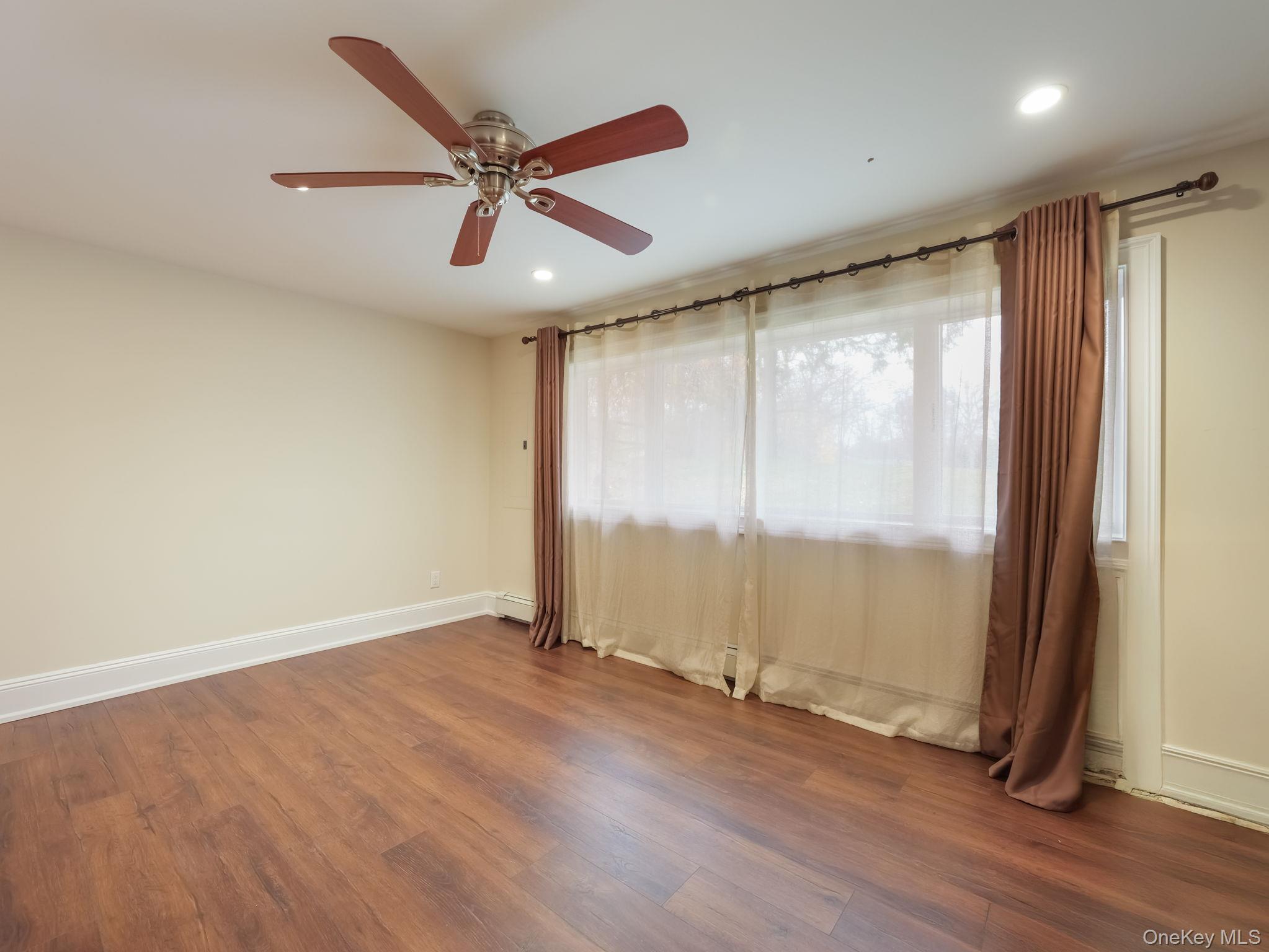 168 N Lincoln Street Out of NYC Pearl River, NY 10965