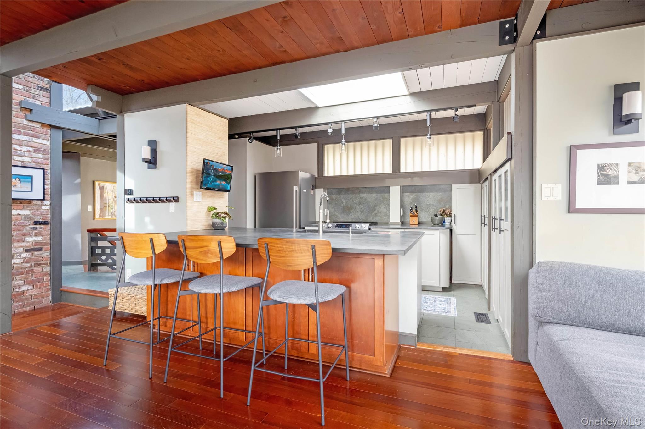 270 Sachem Hill Place Saint James, NY 11780