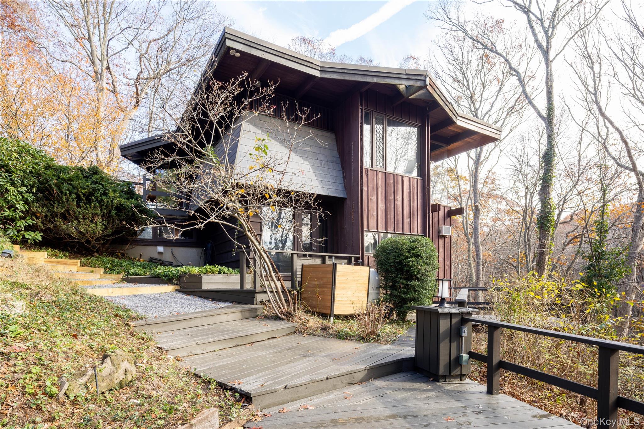 270 Sachem Hill Place Saint James, NY 11780