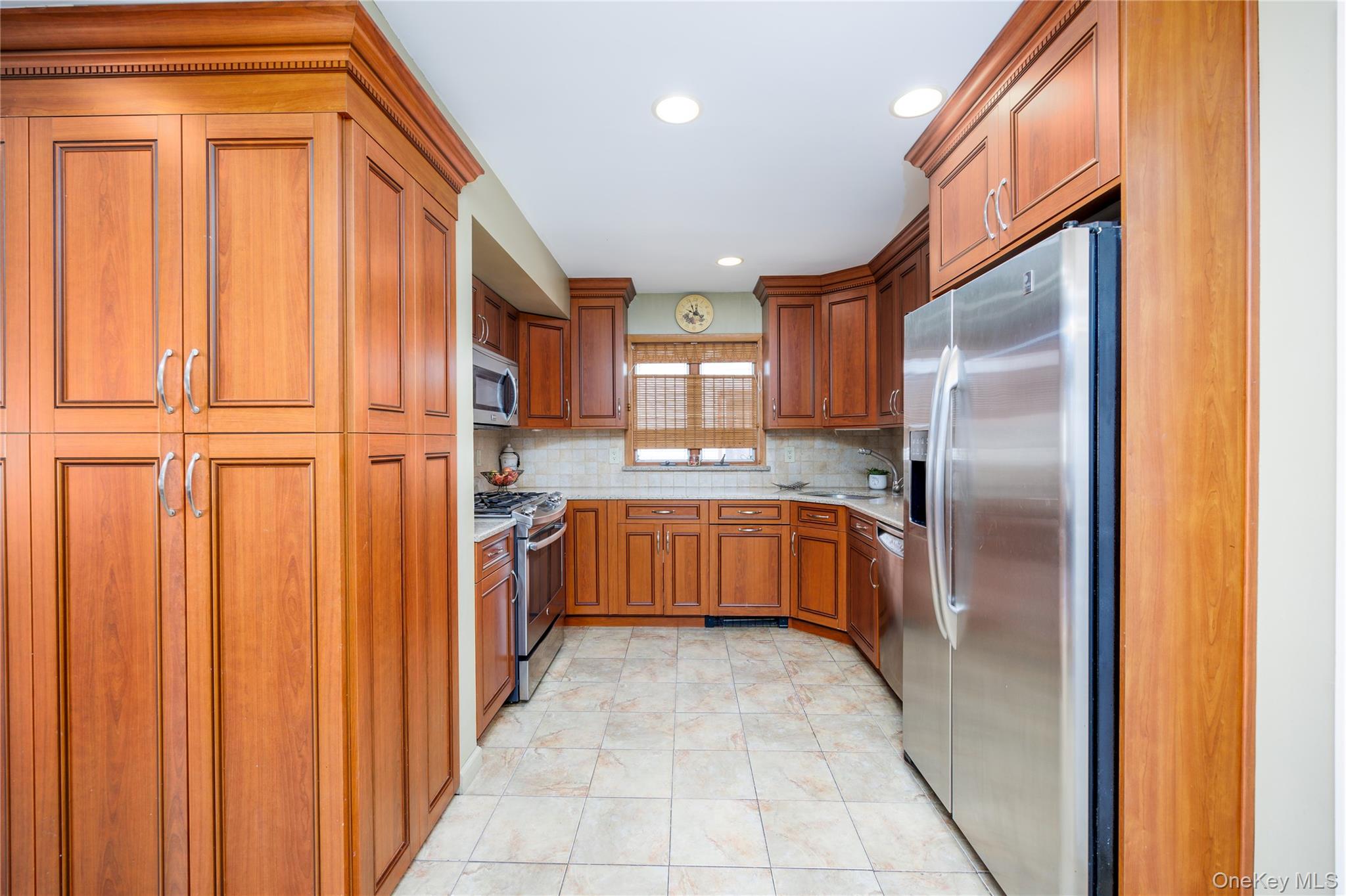 3418 Oceanside Road Oceanside Oceanside, NY 11572