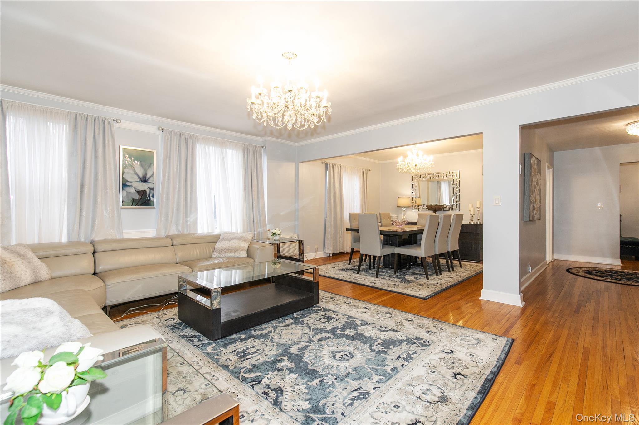 6-8 Wooleys Lane B-34 Great Neck Great Neck, NY 11023