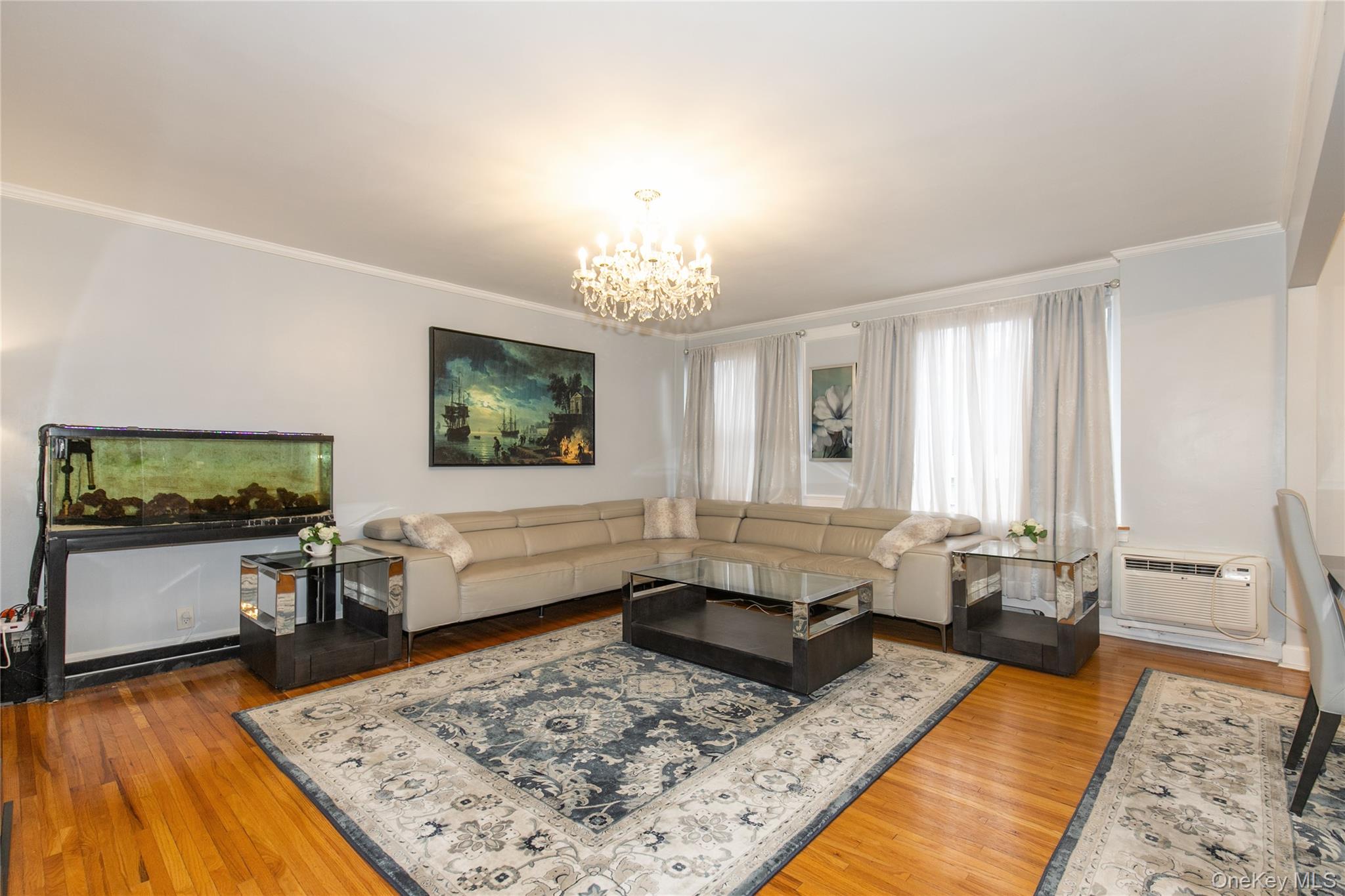 6-8 Wooleys Lane B-34 Great Neck Great Neck, NY 11023