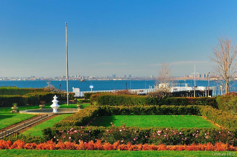 6-8 Wooleys Lane B-34 Great Neck Great Neck, NY 11023