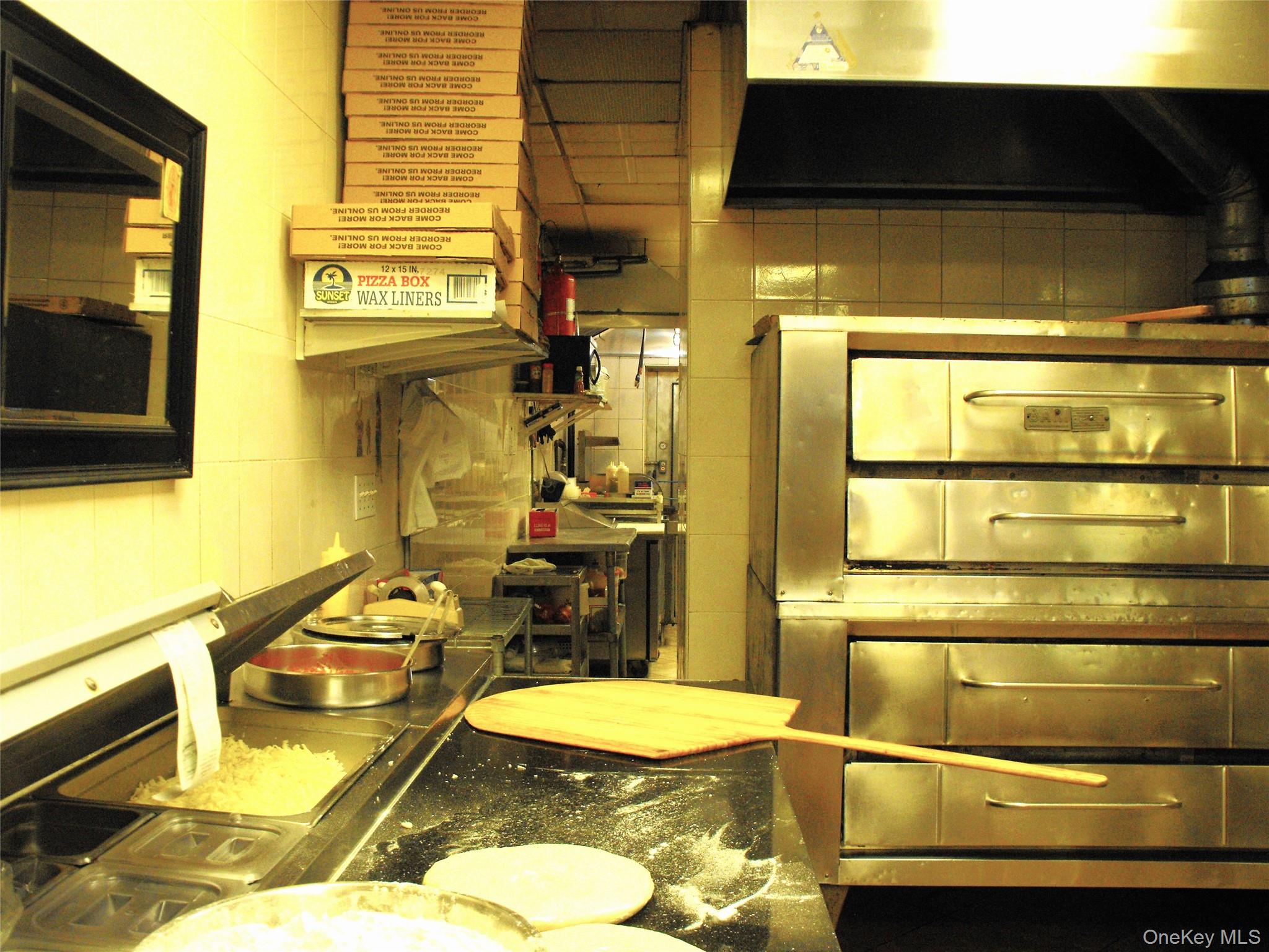 81-13 Northern Boulevard Jackson Heights Jackson Heights, NY 11372