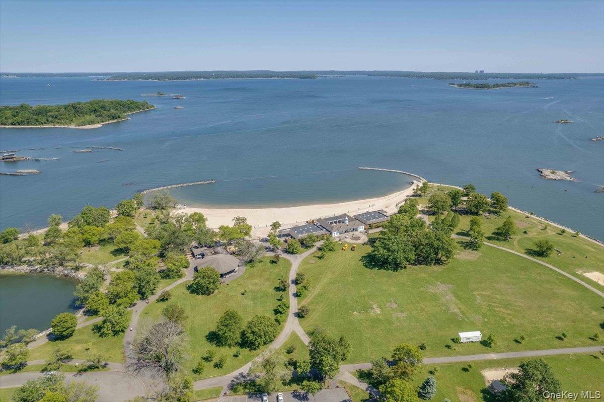 126 Church Street 3-M New Rochelle New Rochelle, NY 10805