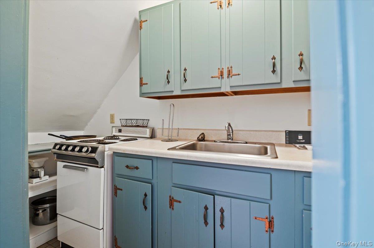 605 North Broadway Out of NYC Call Listing Agent, NY 12866