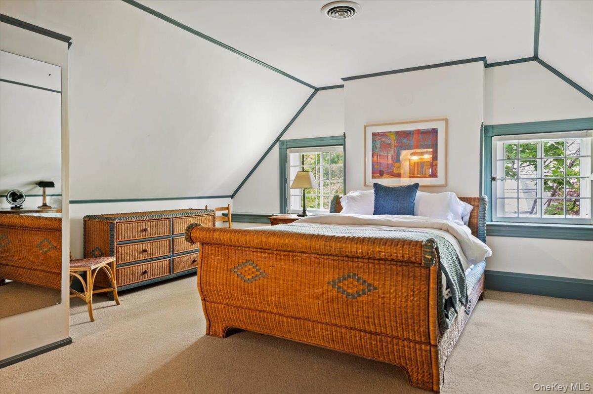 605 North Broadway Out of NYC Call Listing Agent, NY 12866