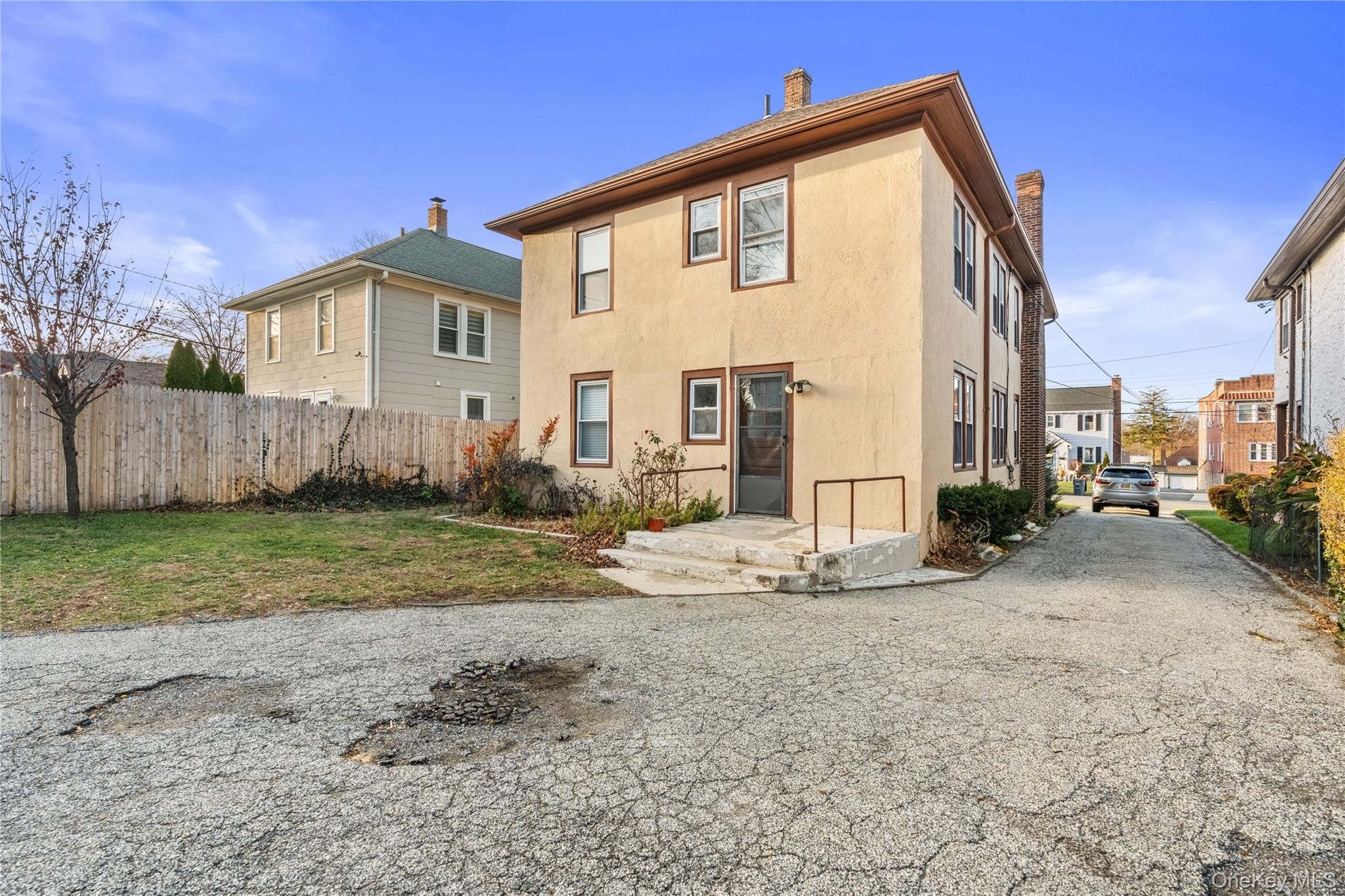 63 Grant Avenue White Plains White Plains, NY 10603