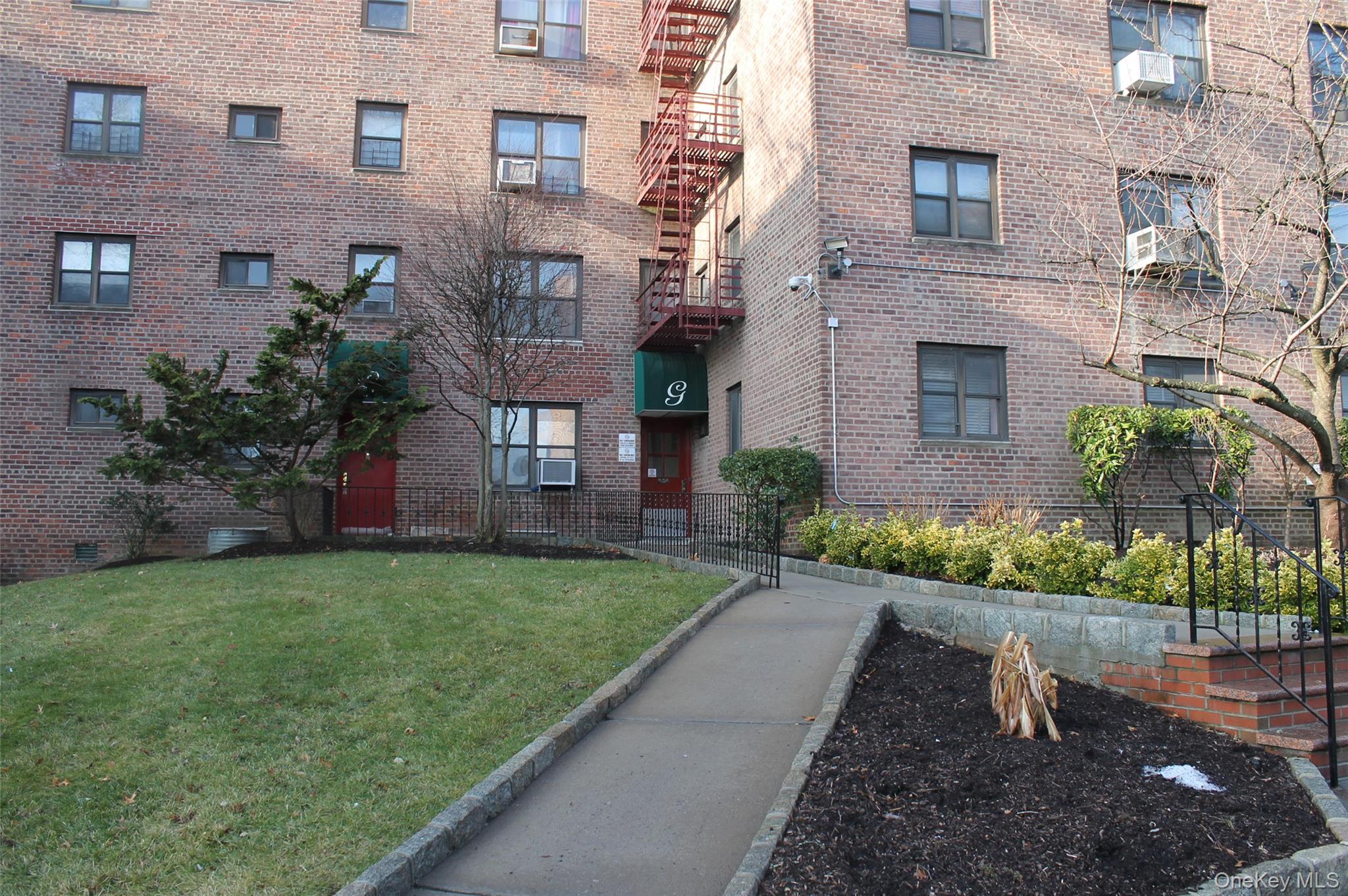 87-30 204th Street APT-A54 Hollis Hollis, NY 11423