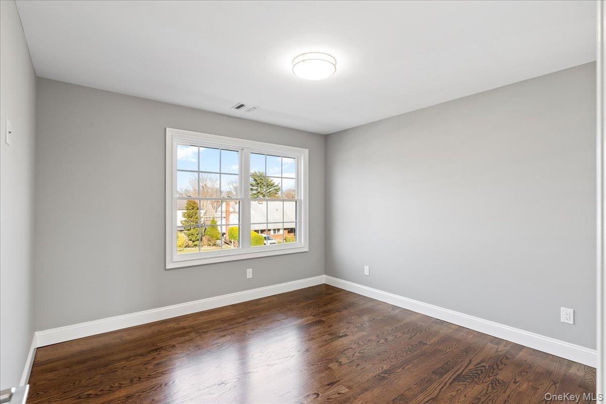 3421 Hawthorne Drive N Wantagh Wantagh, NY 11793