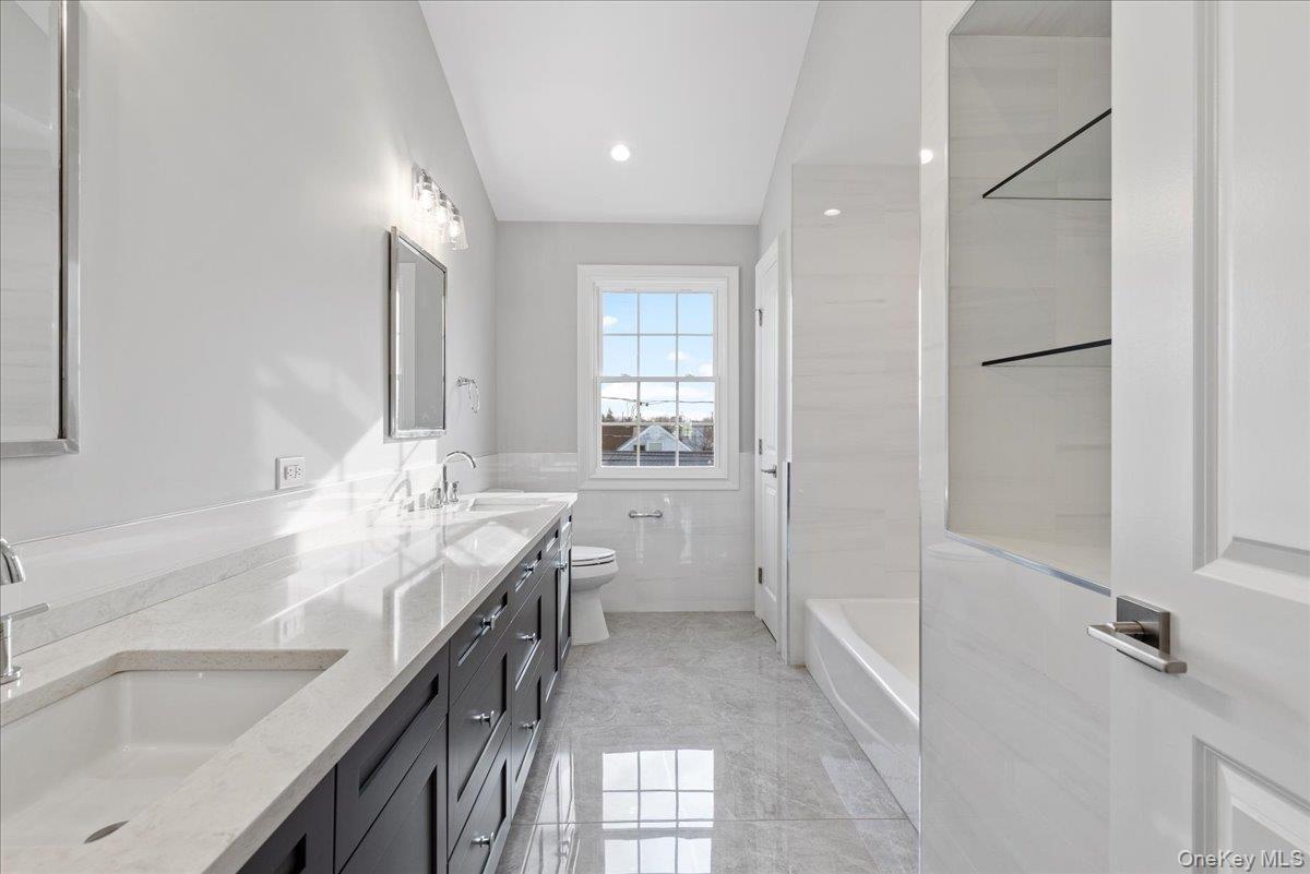 3421 Hawthorne Drive N Wantagh Wantagh, NY 11793