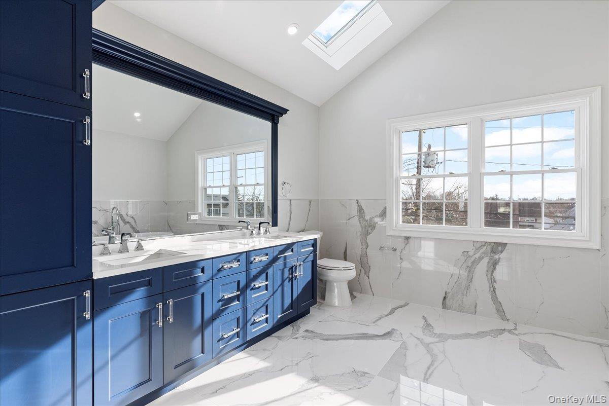 3421 Hawthorne Drive N Wantagh Wantagh, NY 11793