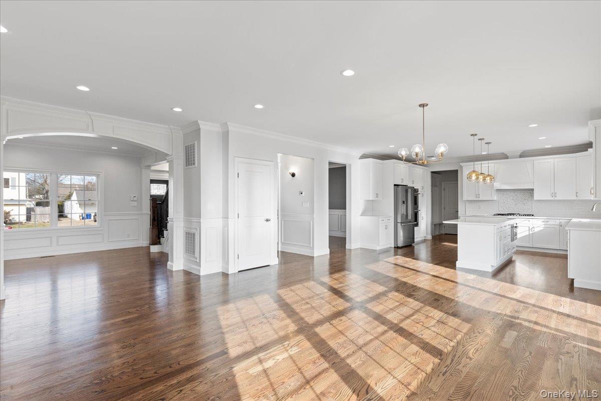 3421 Hawthorne Drive N Wantagh Wantagh, NY 11793