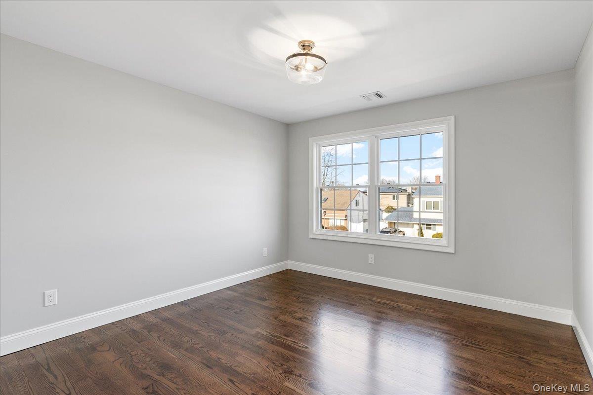 3421 Hawthorne Drive N Wantagh Wantagh, NY 11793