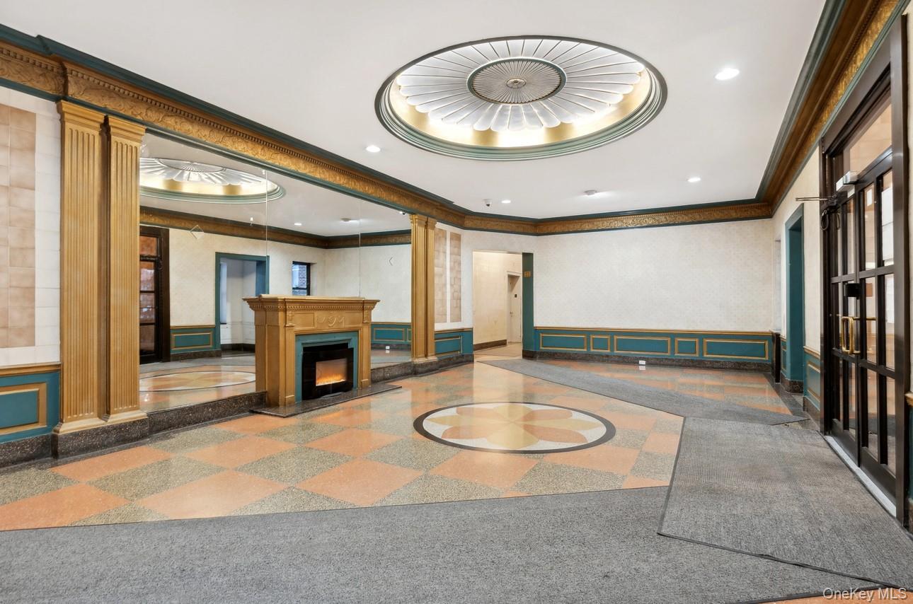 76-12 35th Avenue 1-B Jackson Heights Jackson Heights, NY 11372