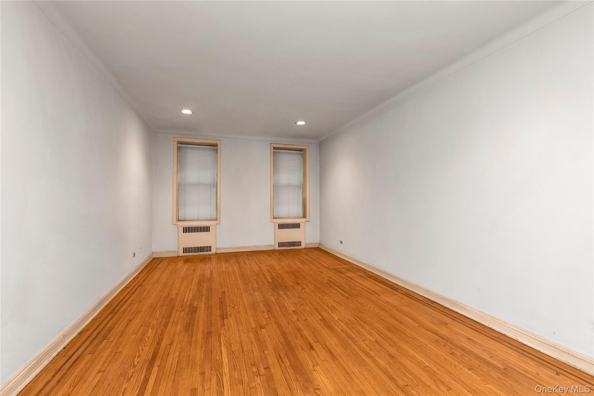 76-12 35th Avenue 1-B Jackson Heights Jackson Heights, NY 11372