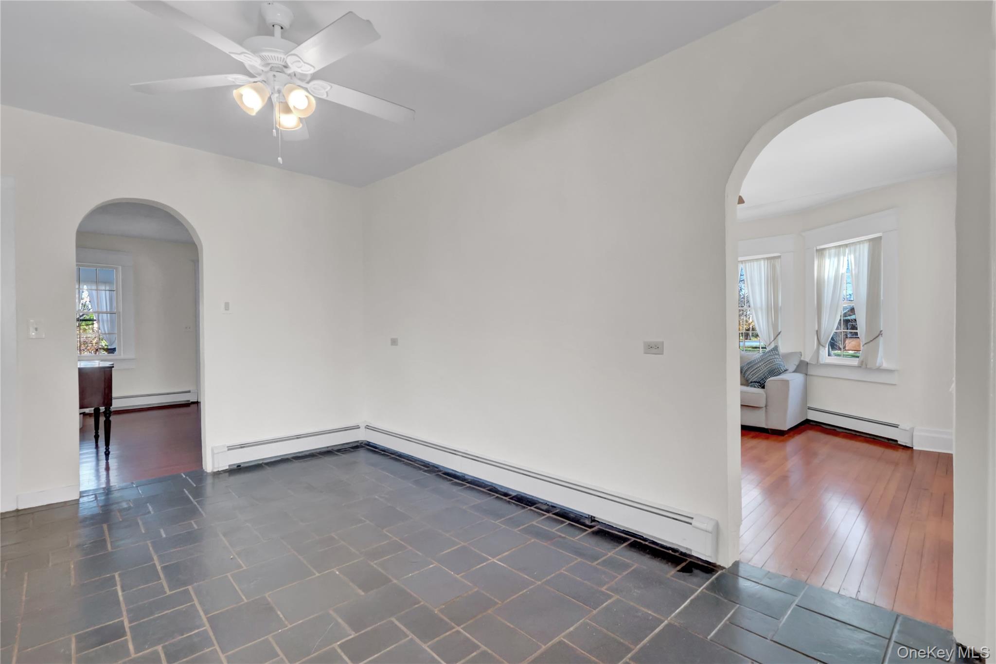 31 Hiawatha Drive Brightwaters Brightwaters, NY 11718