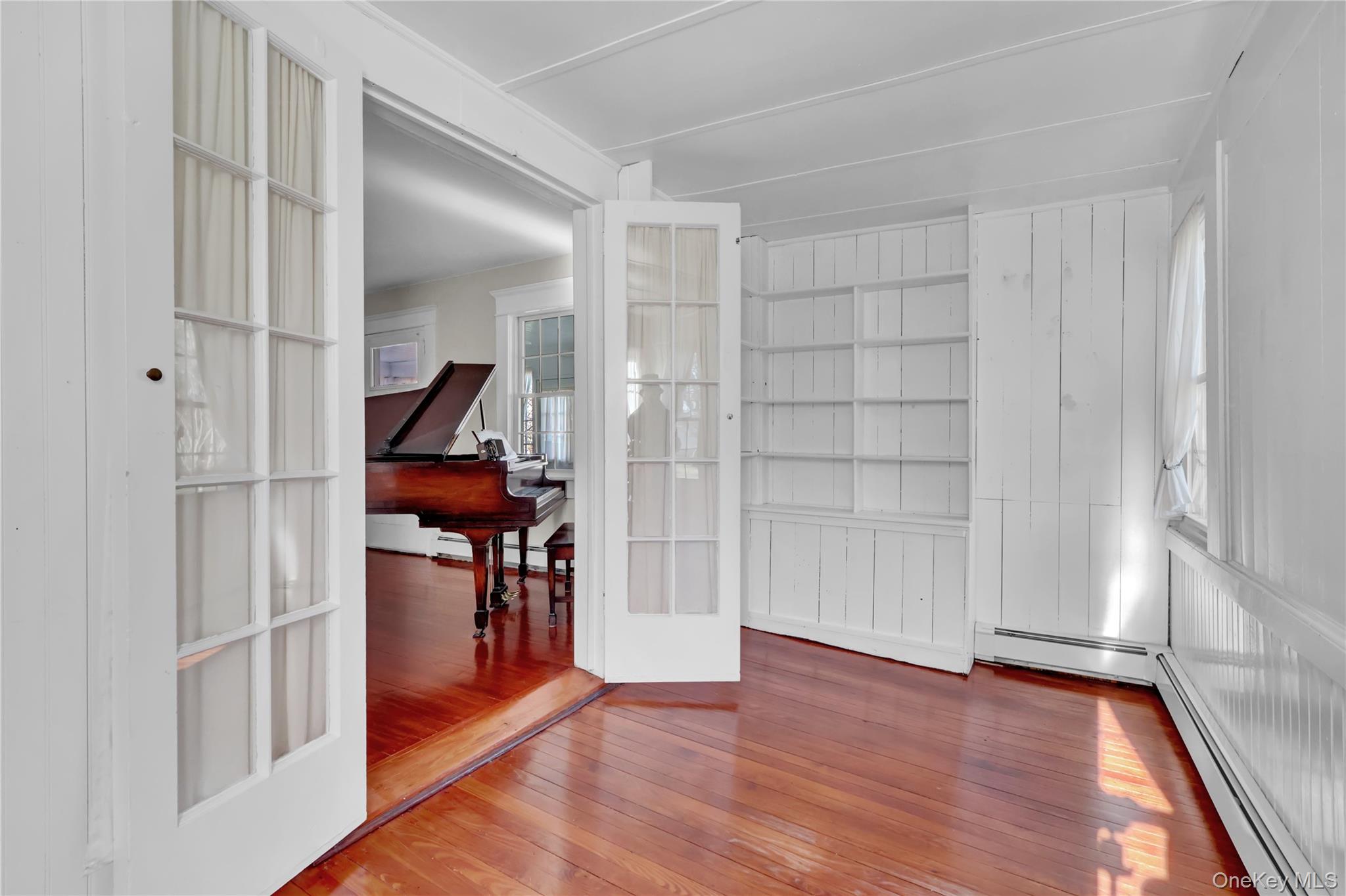 31 Hiawatha Drive Brightwaters Brightwaters, NY 11718