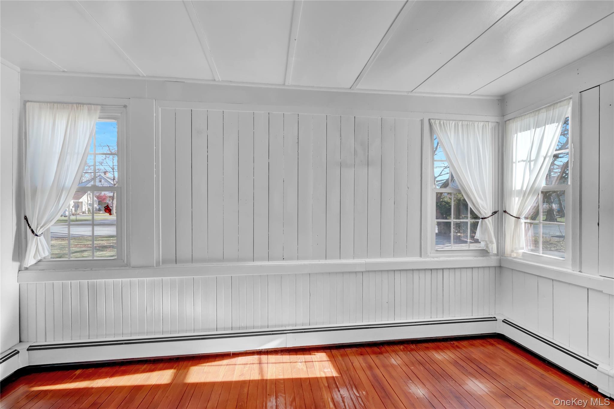 31 Hiawatha Drive Brightwaters Brightwaters, NY 11718