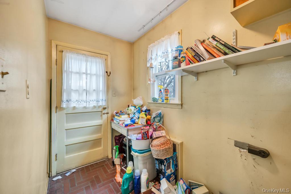 441 Roslyn Road East Williston, NY 11596