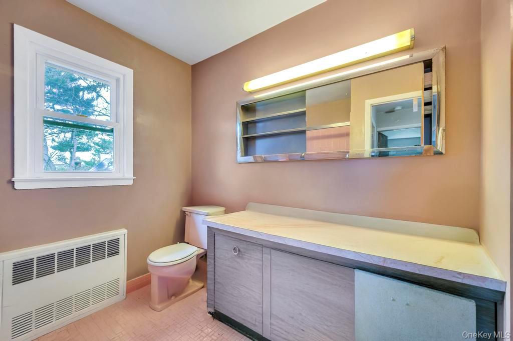 441 Roslyn Road East Williston, NY 11596